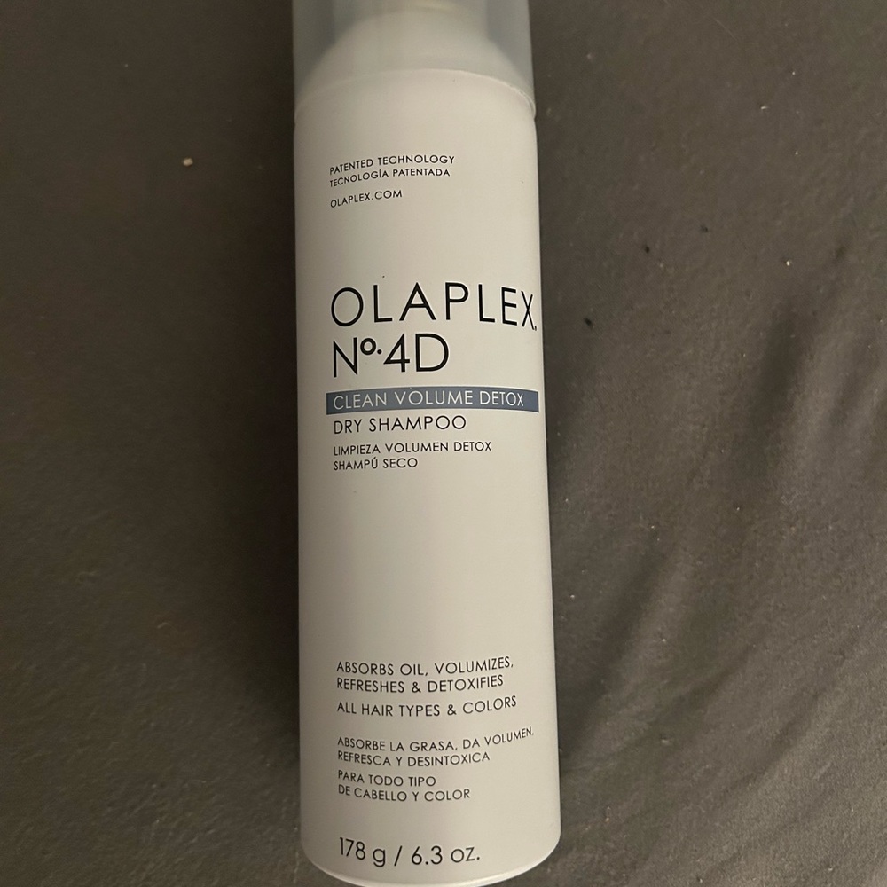 Olaplex No.4D Clean Volume Detox Dry Shampoo full size